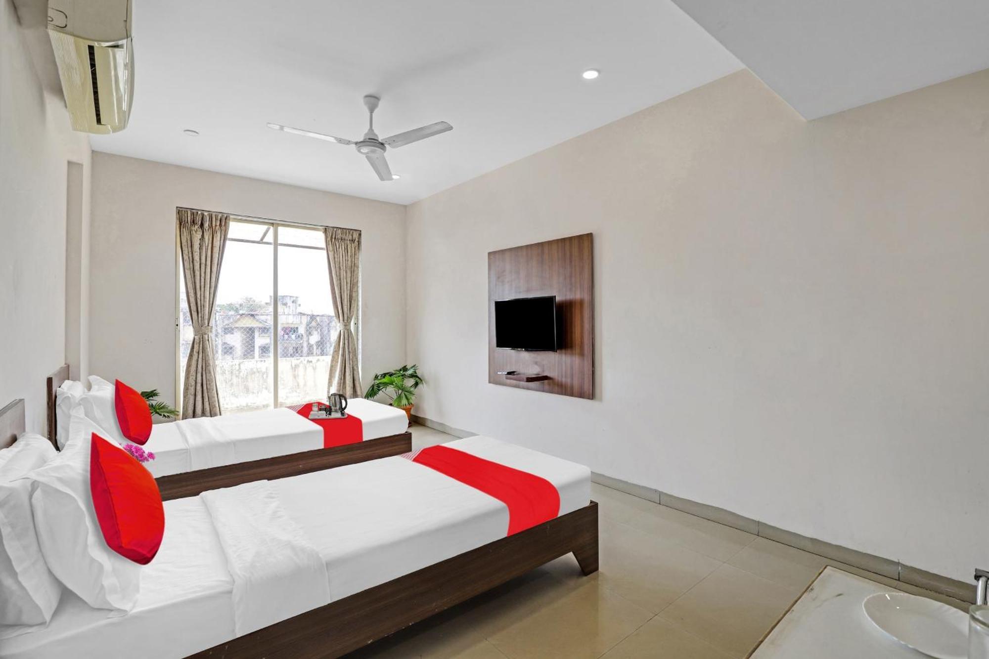Oyo Flagship Hotel Residency Silvassa Zewnętrze zdjęcie
